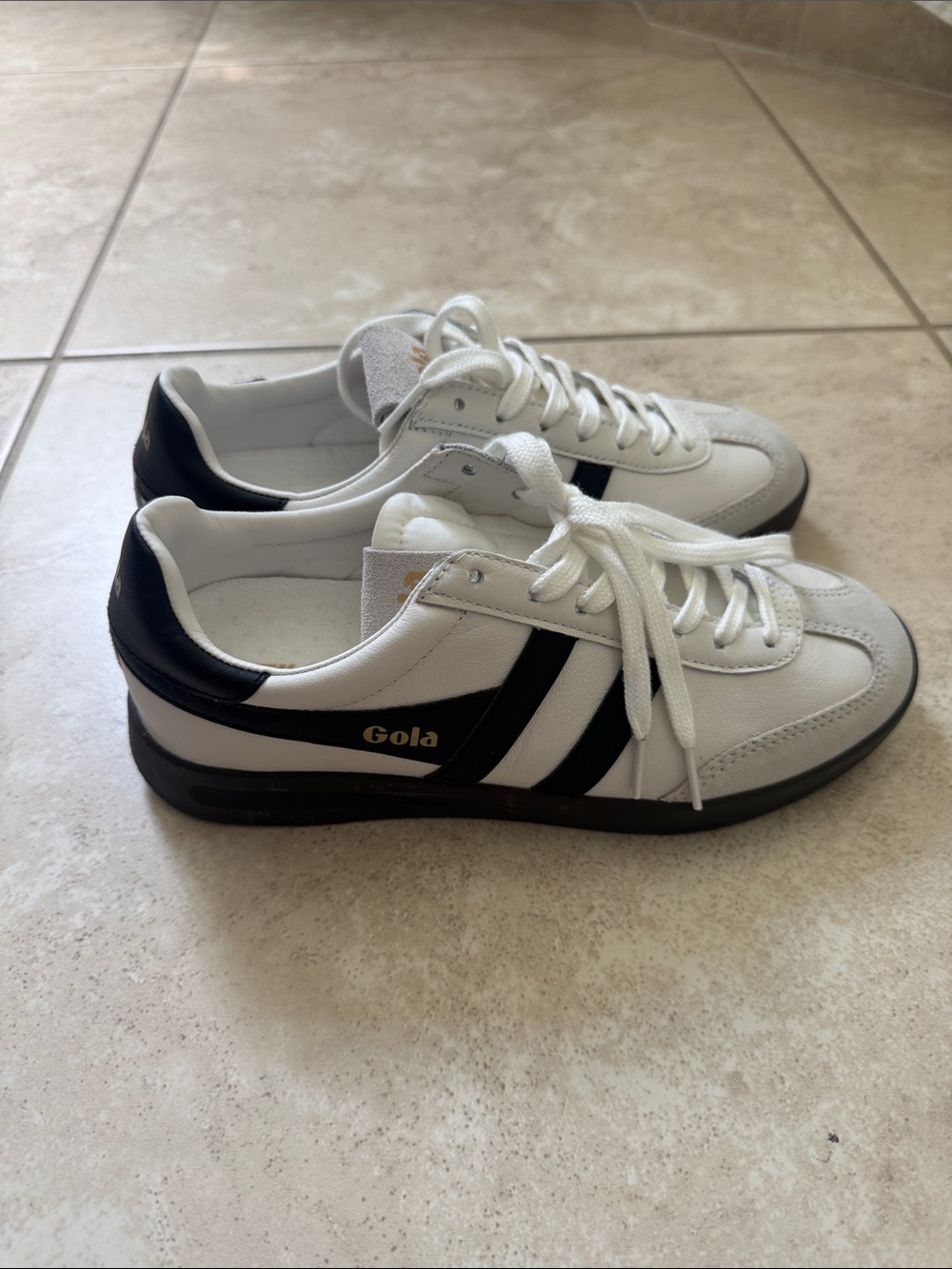 Gola White and Black Classic Trainer